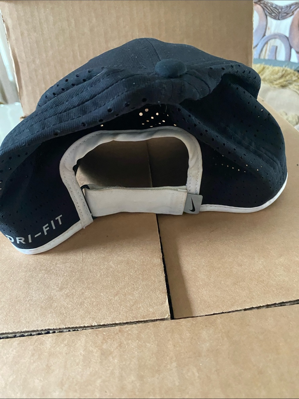 Like New Nike Black Baseball/Softball Cap with White Swoosh and Trim - Picture 3 of 4